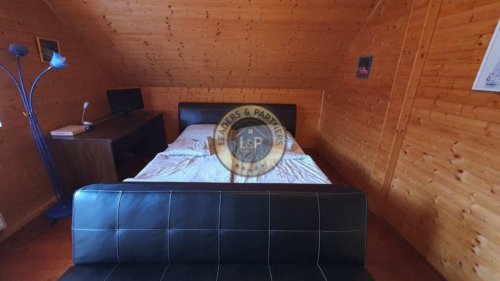 PREDAJ: veľký luxusný 10 r. zrubový dom Vysoké Tatry - 17