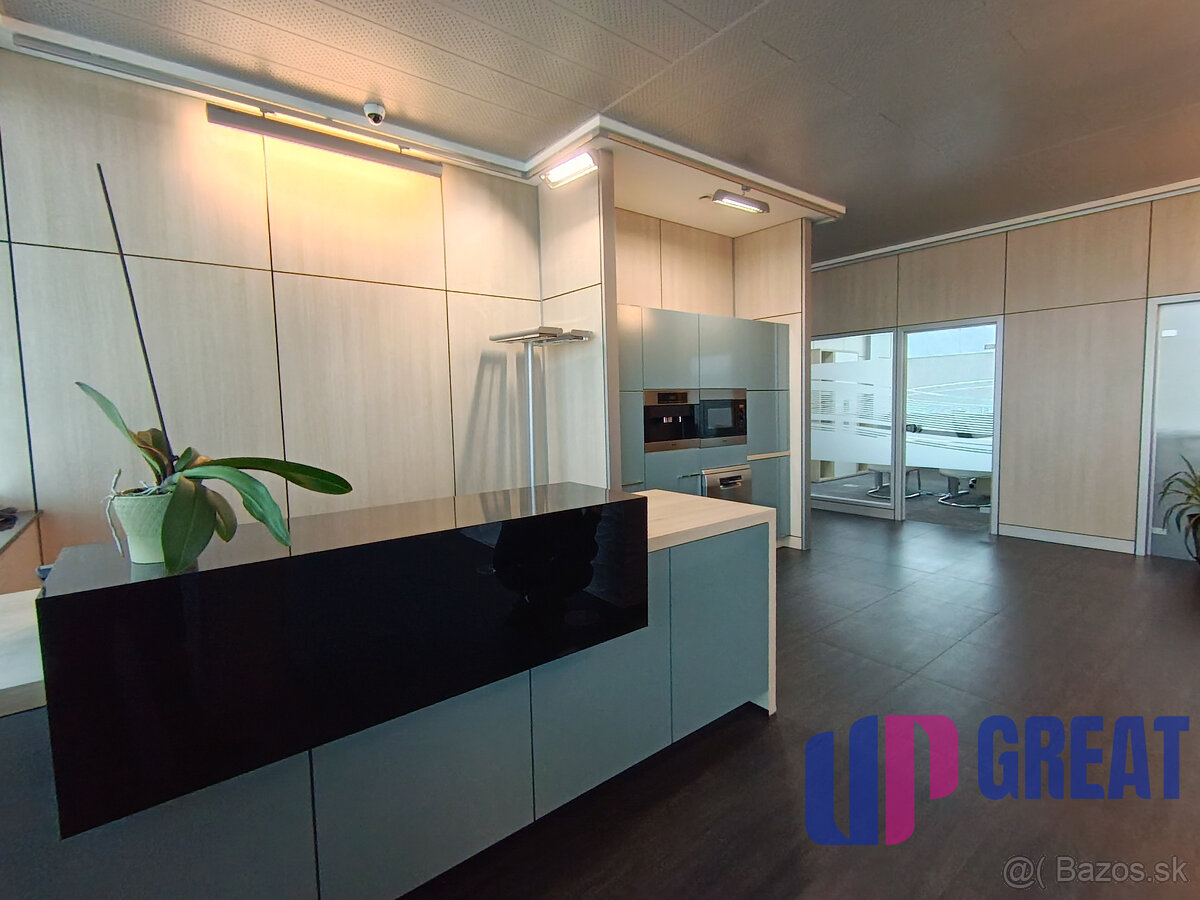 Ikonické Sídlo na prenájom pre Lídrov na 10. Poschodí - 17