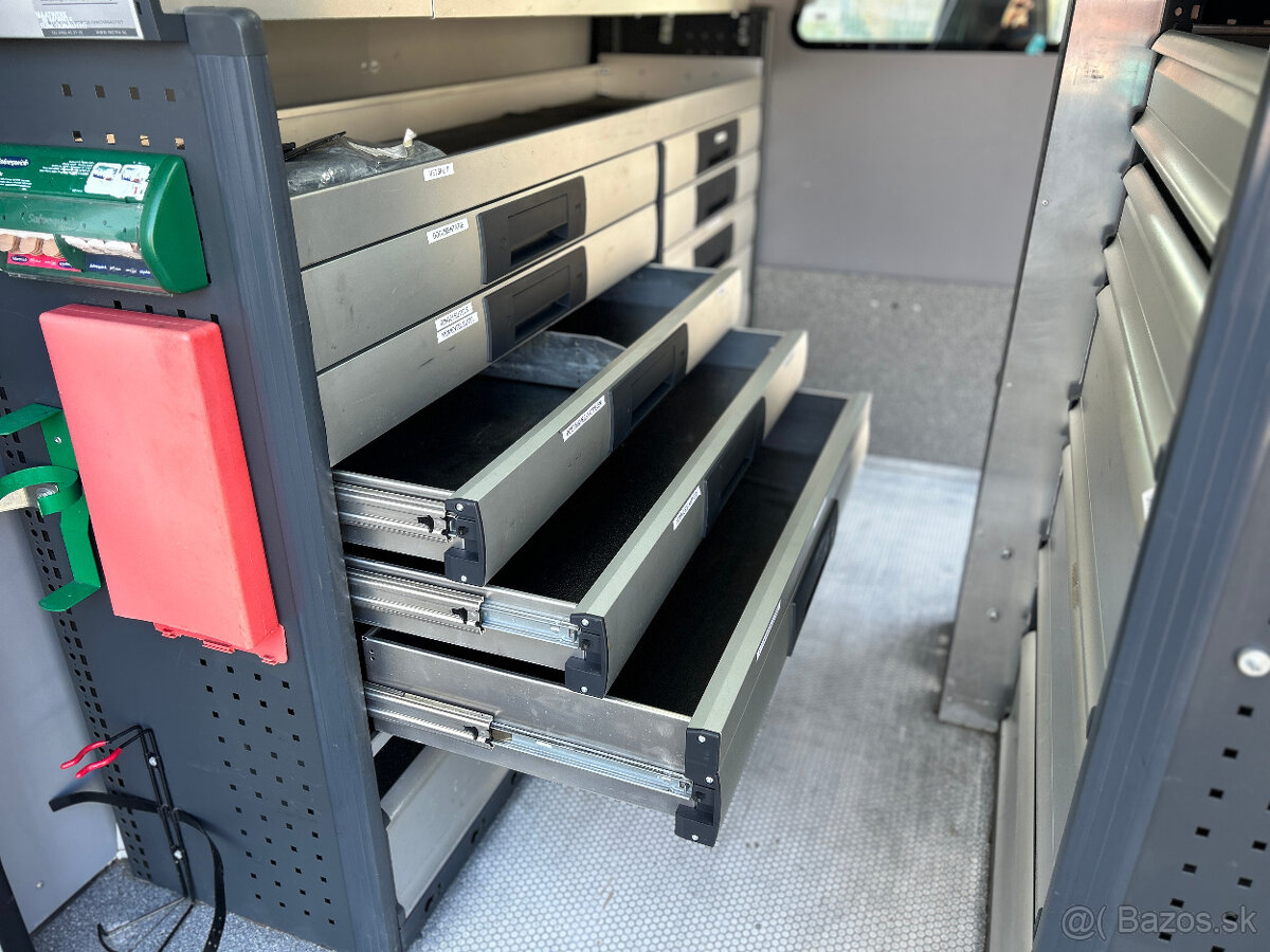 Renault Trafic - regálový systém BOTT, odpočet DPH - 17