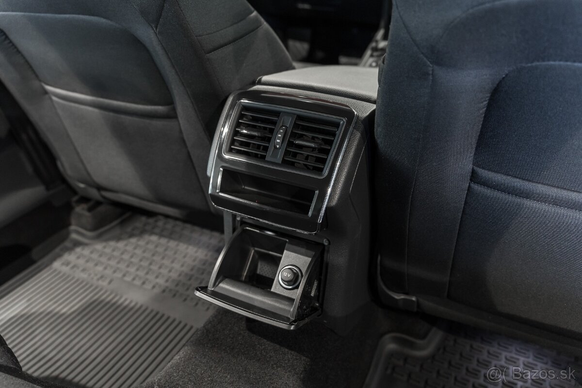 Škoda Superb 2.0 TDI SCR Ambition DSG - 17