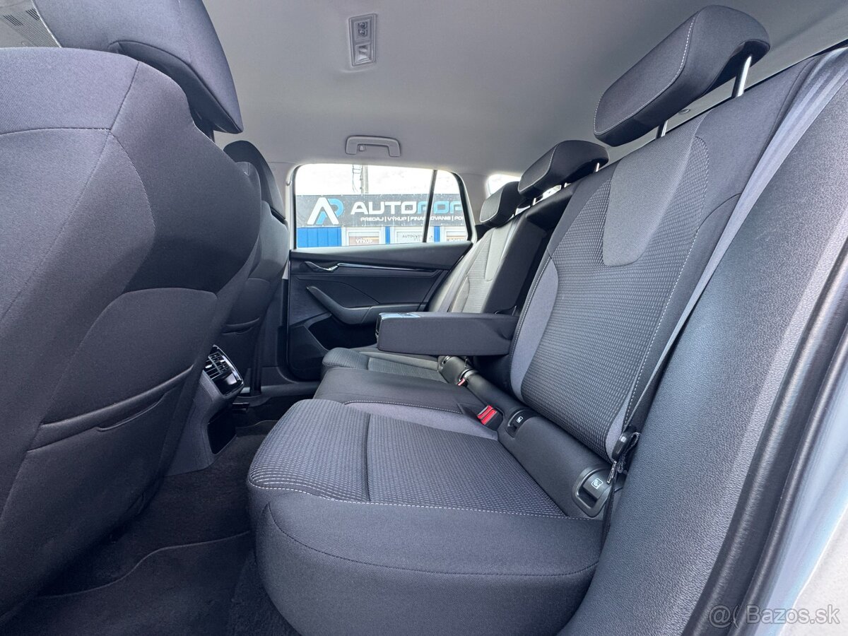 Škoda Octavia Combi 2.0 TDI 2023 DSG - 17