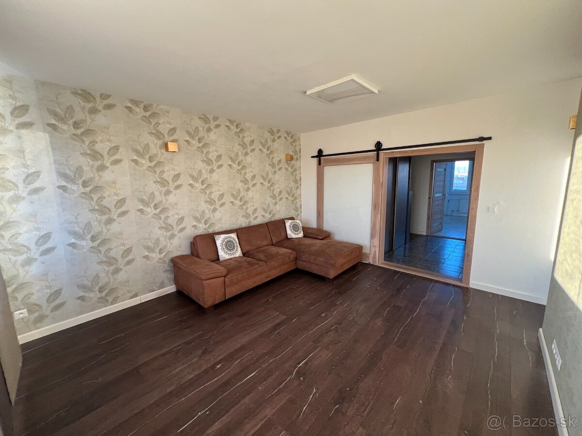 prenájom 3 izb. byt vo výbornej lokalite, Poľná ulica, BA I. - 17