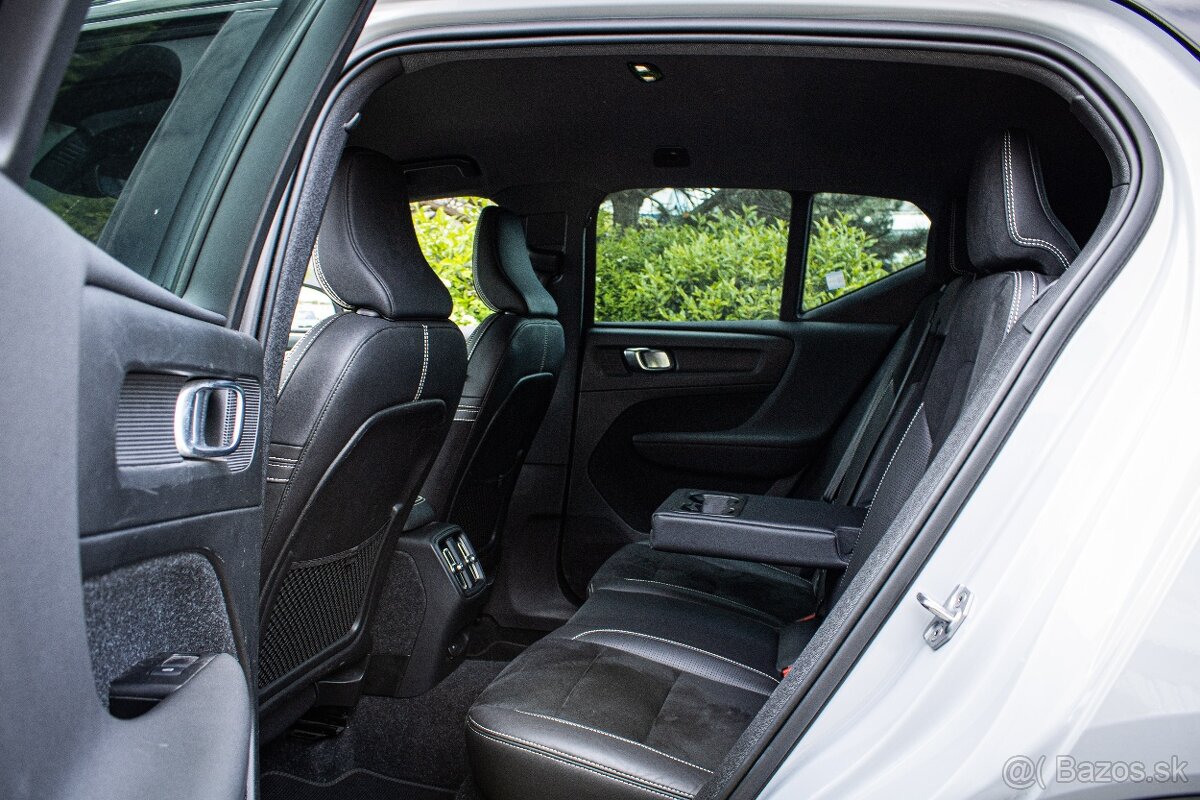 XC40 P8 Twin motor AWD, El. ťažné, Harman, Asistenti,91% SOH - 17