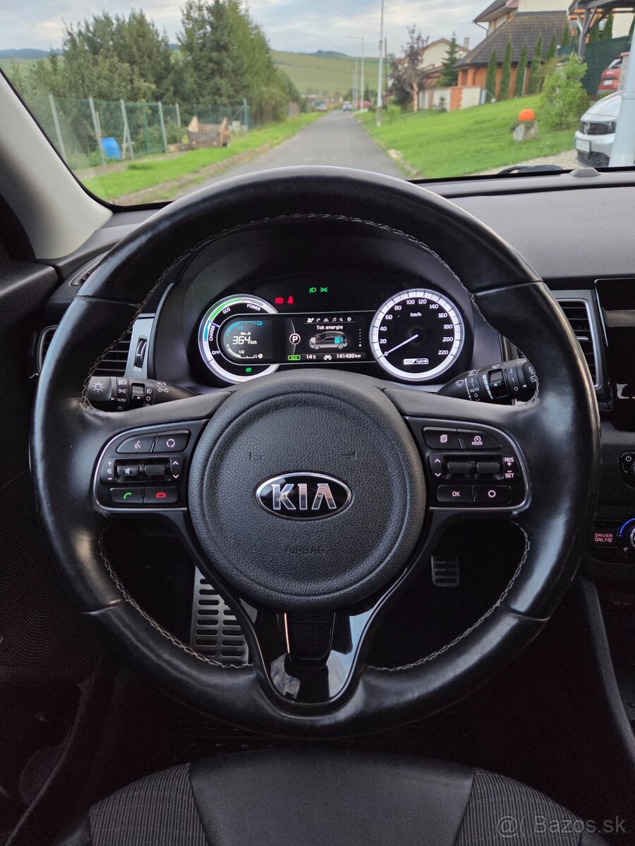 Kia Niro 1.6 GDI Automat - 17