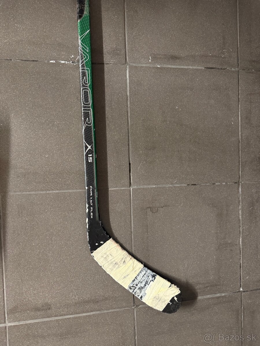 Bauer & CCM hokejky - senior / junior - 17