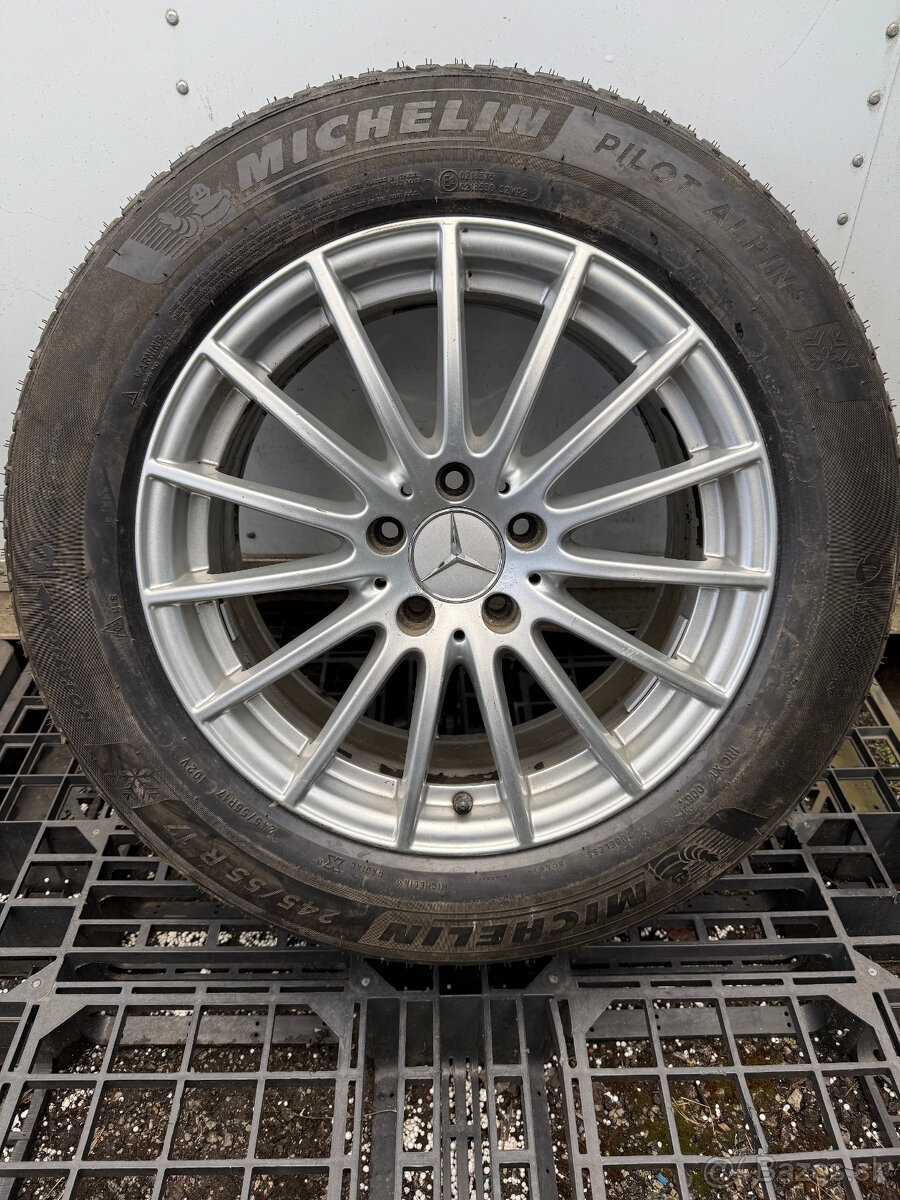 PREDÁM sadu 17" AL disky Mercedes-Benz +zimné pneu MICHELIN - 17