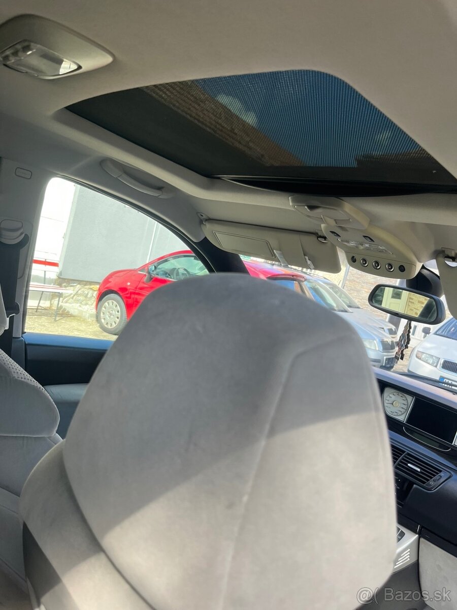 Peugeot 807 2,0HDI AT6 120KW 7M - 17