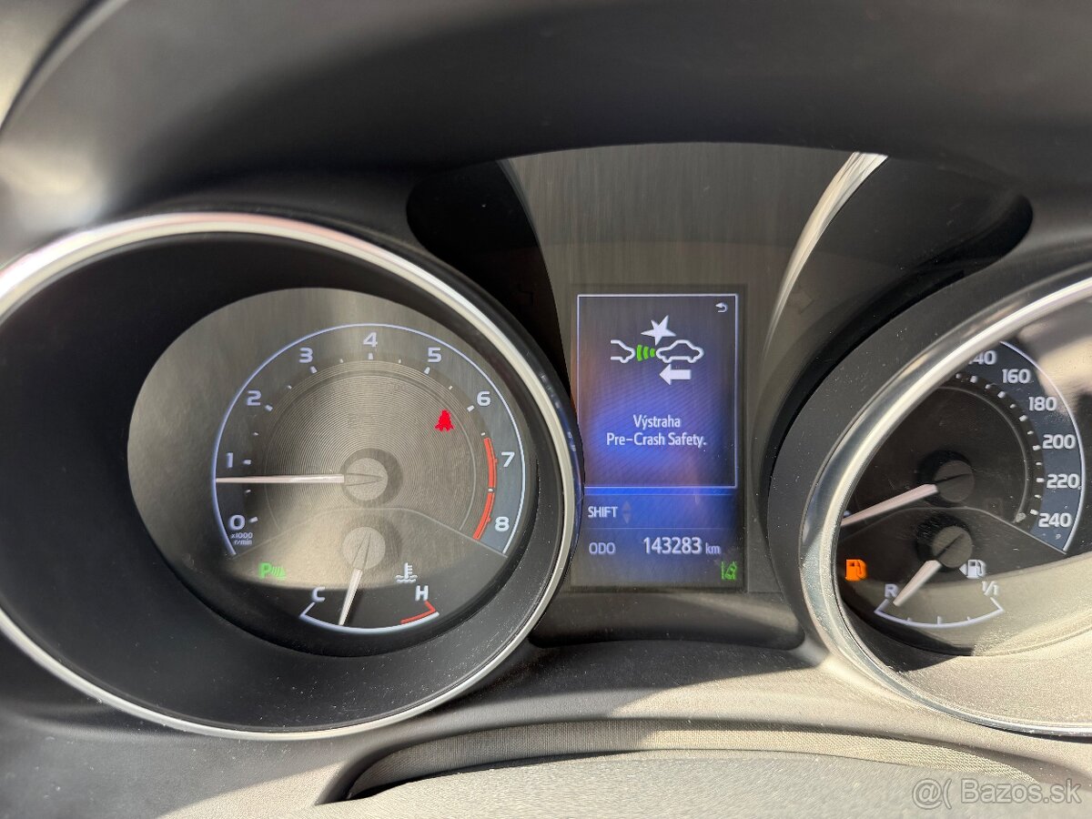 Toyota Auris 1.6 benzín 97kW Active Trend Plus - 17