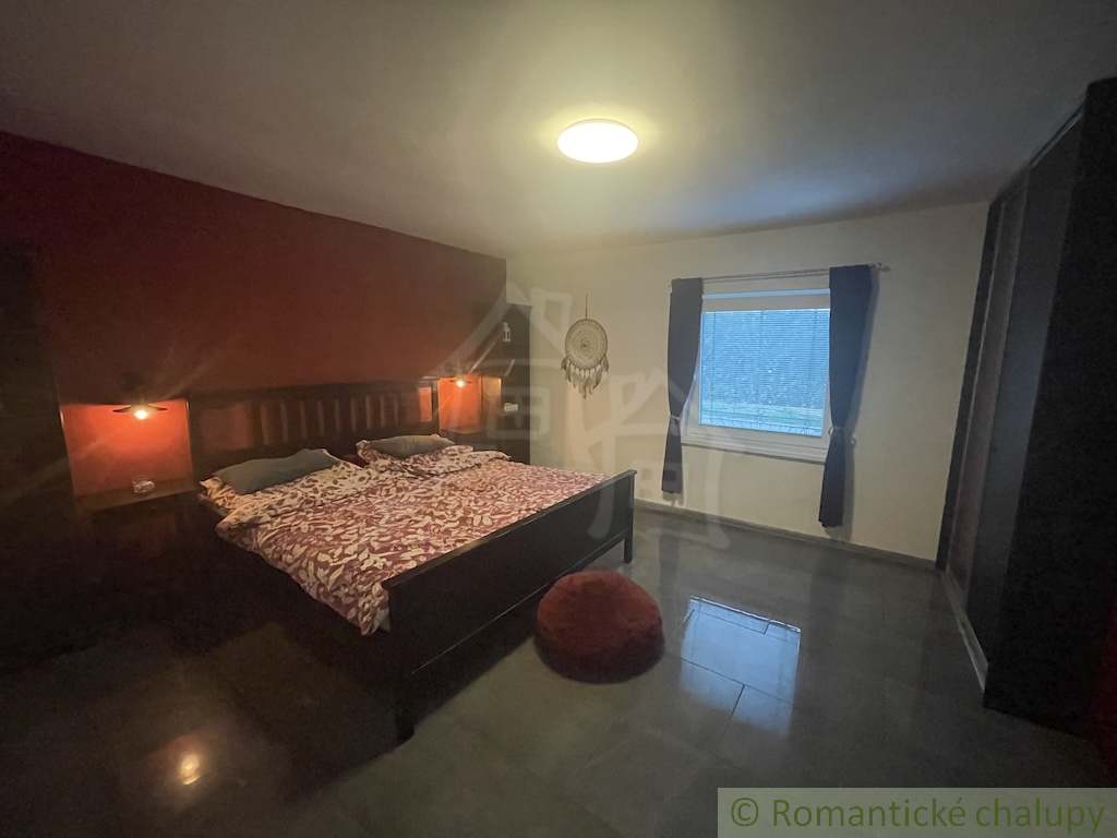 Znížená cena Priestranný rodinný dom vhodný aj na podnika - 17