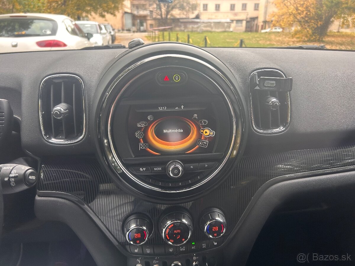Mini Countryman 1,5 benzín ALL4 zľava - 17