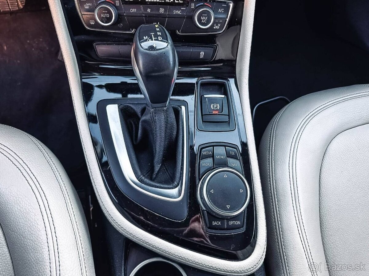BMW Rad 2 Active Tourer 2 218d Luxury Line A/T - 17