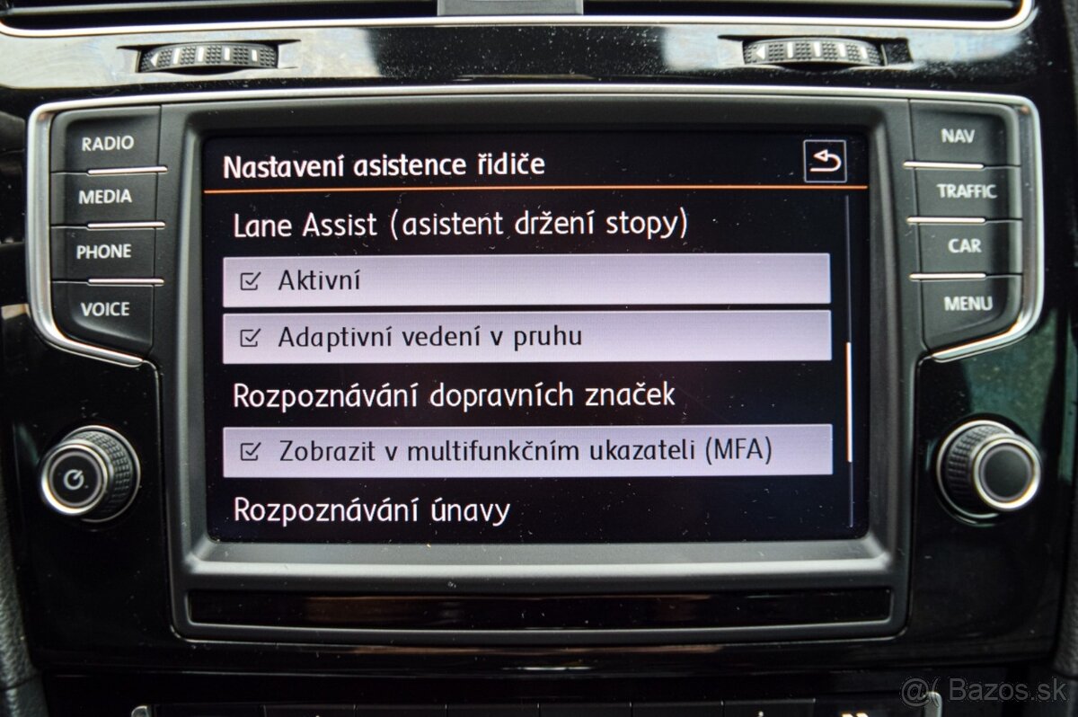 Volkswagen Golf R 2.0 TSI 221 kW 4Motion - 17