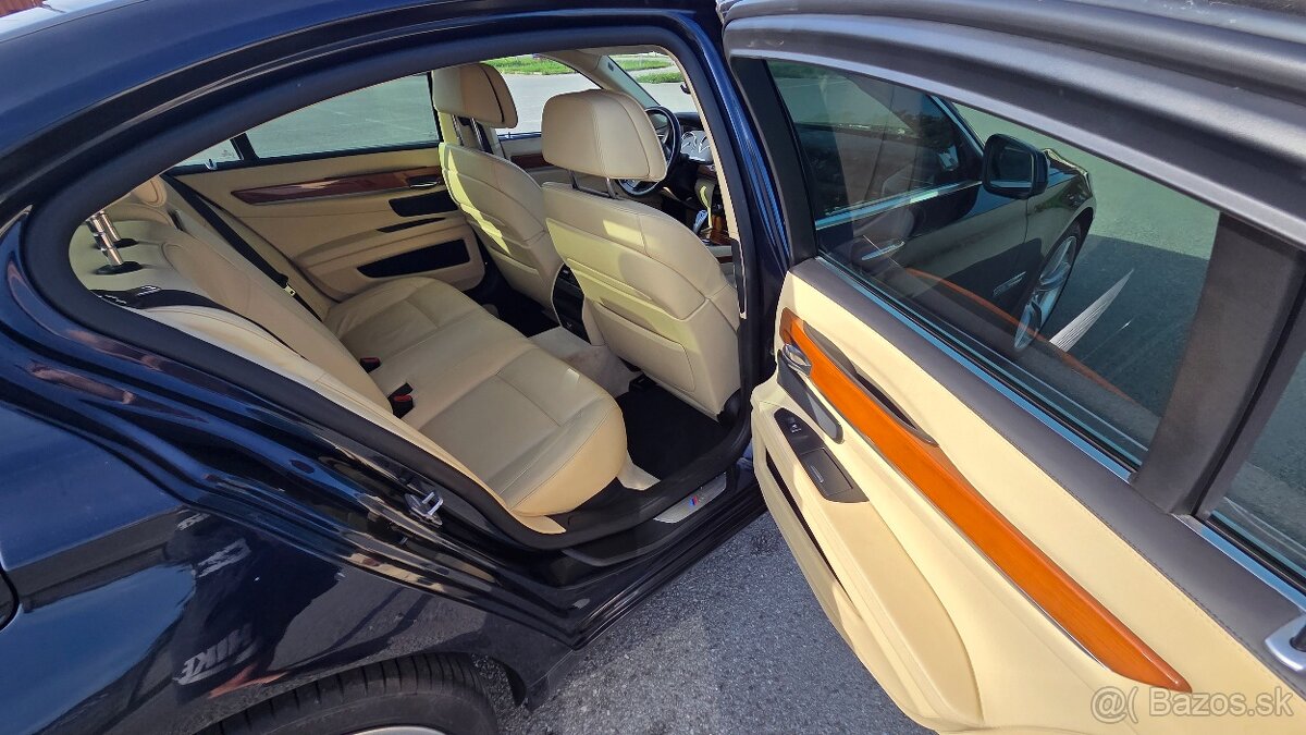 BMW 740d xDrive - 17