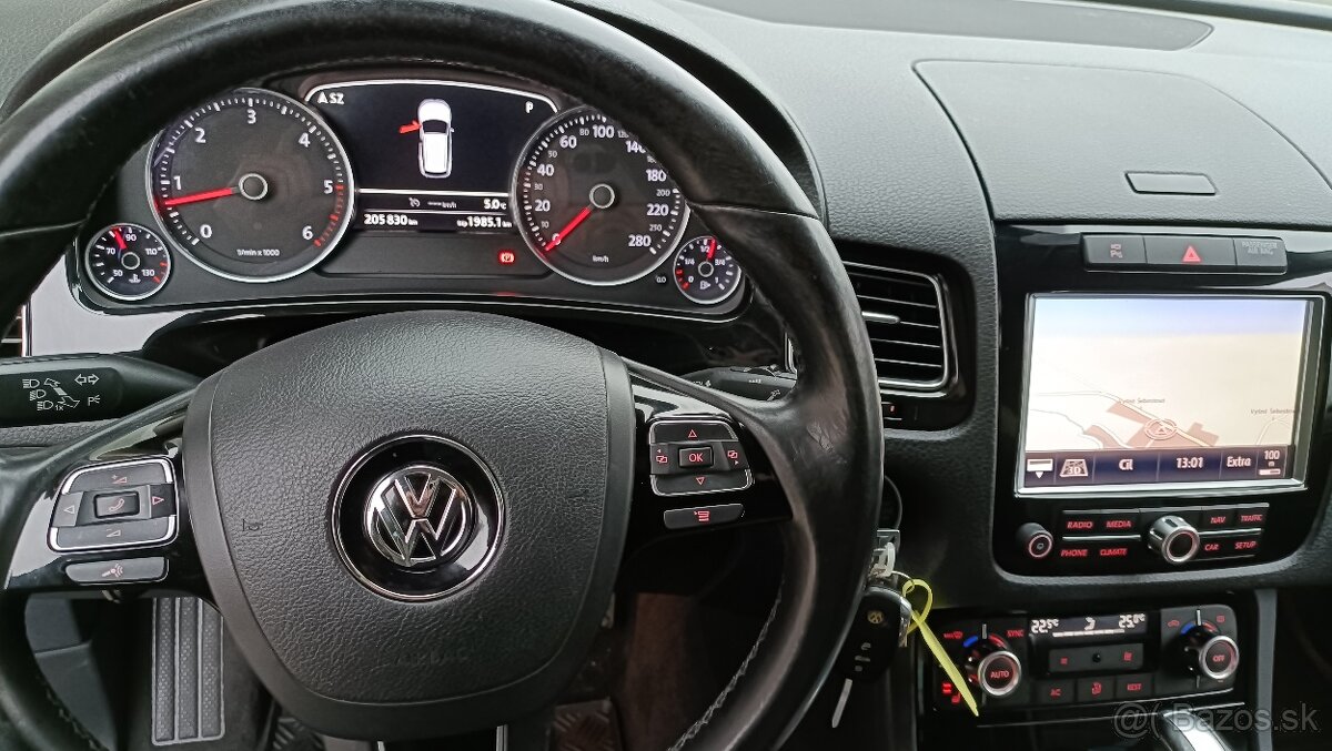 VPLKSWAGEN TOUAREG 7P BLUEMOTION 3.0 TDI V6 150 kW - 17