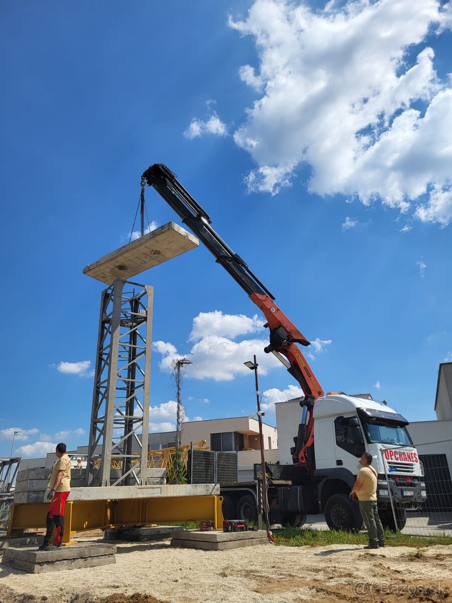 Vežový Stavebný žeriav FM 1345 TLX - 17