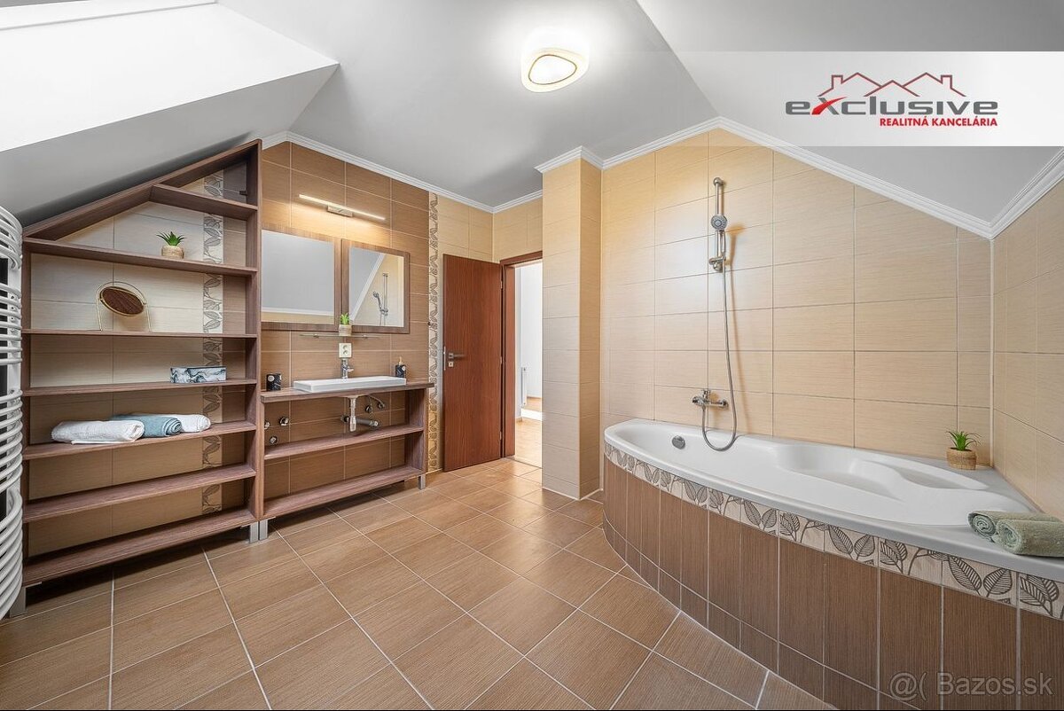 RODINNÝ DOM, UL.CINTORÍNSKA, FINTICE, 1063 M2 POZEMOK, GARÁŽ - 17