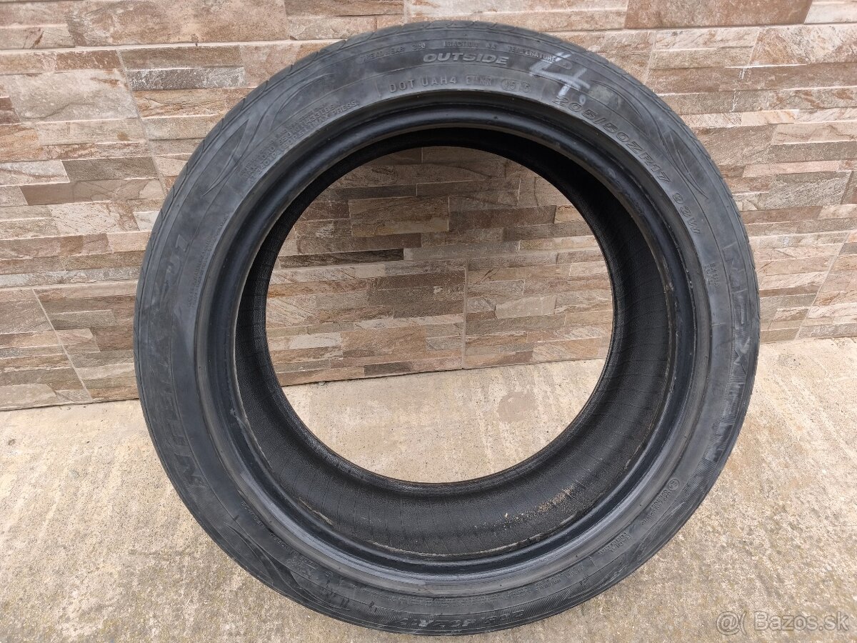 Predám letné pneumatiky 205/50r17 - 17