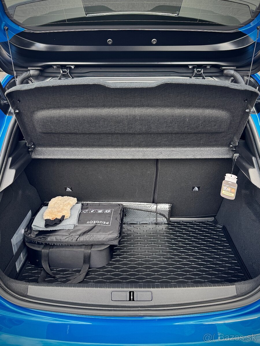 PEUGEOT e208 GT - 17
