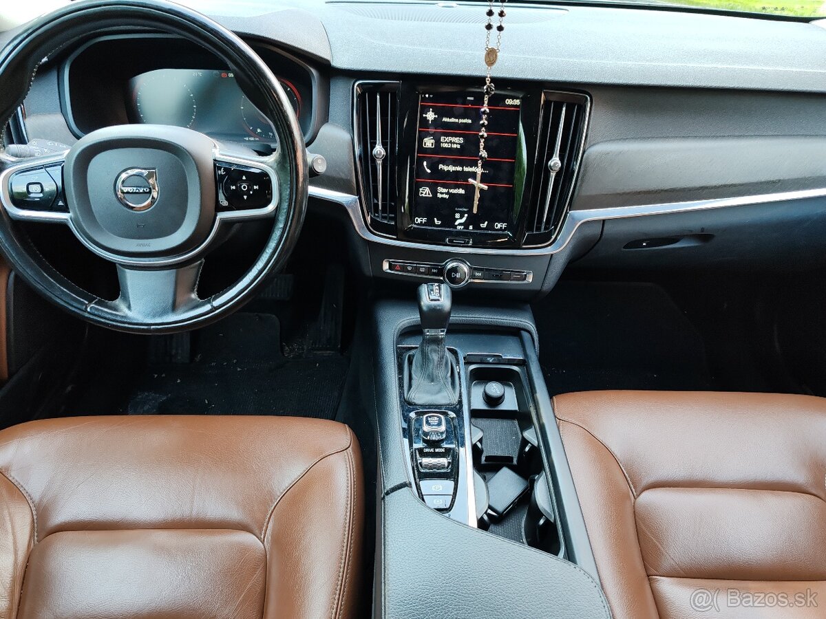 Volvo V90 Cross Country 4x4 AKCIA - 17