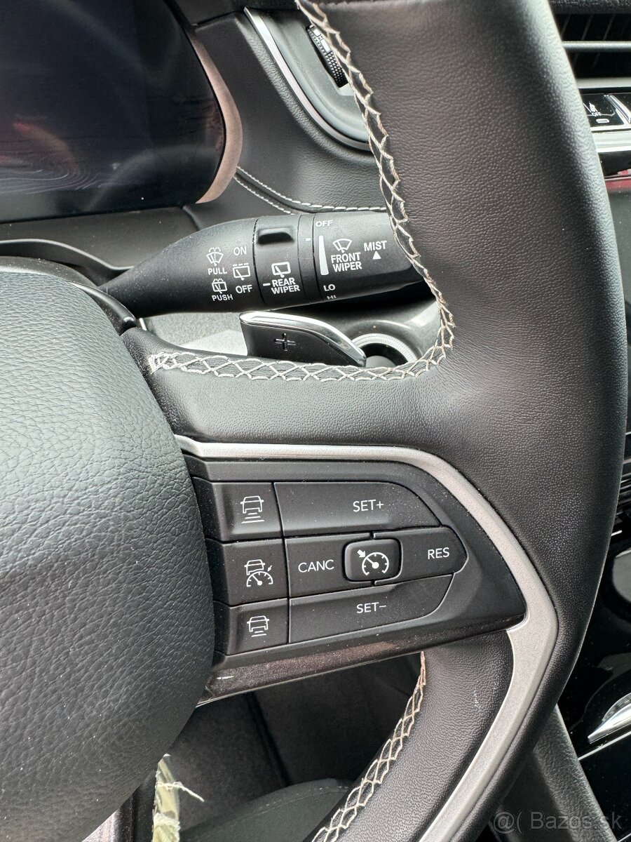 Jeep Grand Cherokee, 3.6, Laredo, 4x4 2022 - 17