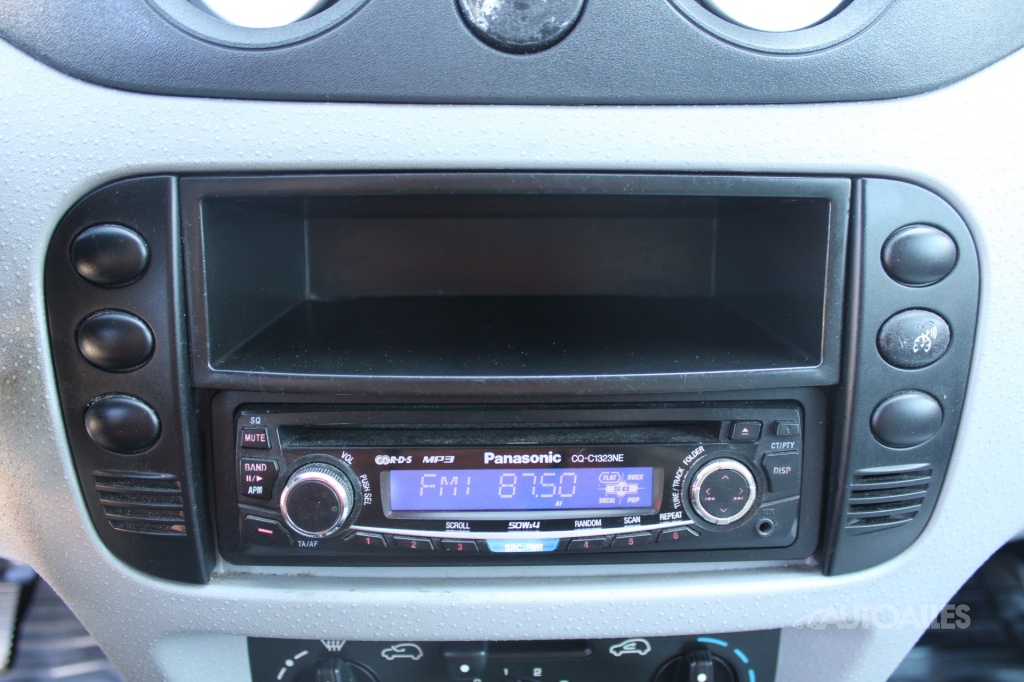 Citroen C3 1,1 i 44 kW PLUS - 17