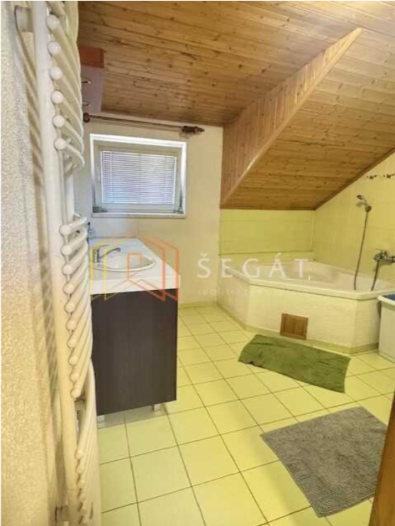 Prodej dvou RD v Komni okr Uh Hradiště Zlínský kraj - 17