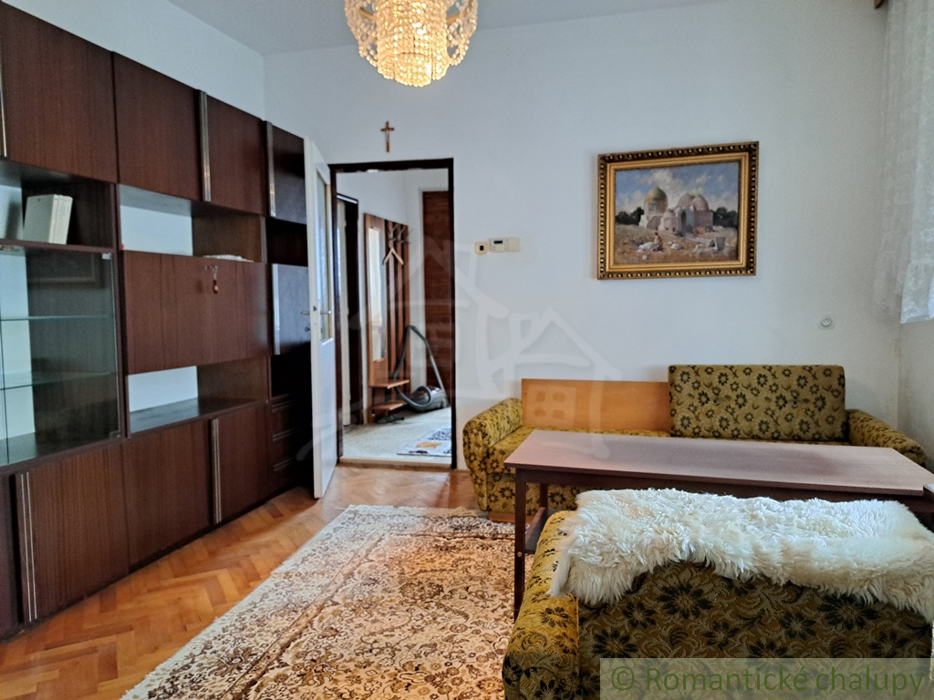 Dom v obci Štitáre v blízkosti lesa a zároveň s dobrou dos - 17