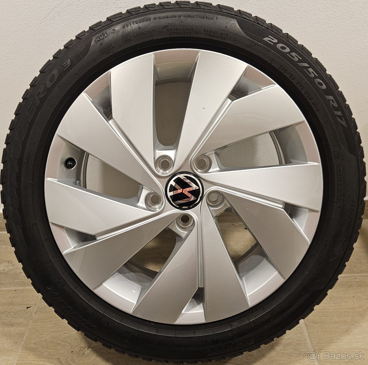 Špičková, orig. zimná sada VW - 5x112 r17 + 205/50 r17 - 17