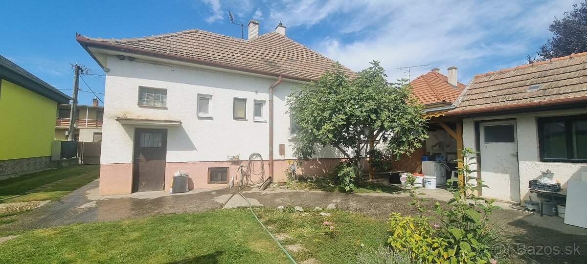 Rodinný dom s veľkým pozemkom na predaj v obci Malinovo - 17