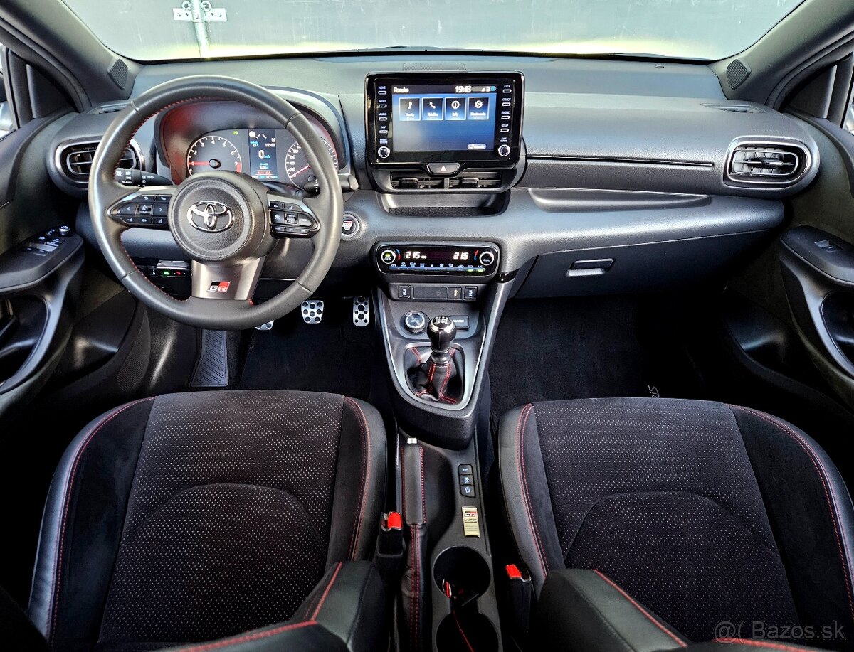 Toyota Yaris GR WRC - 17