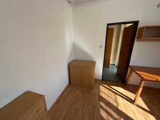 NA PRENÁJOM 2 IZBOVÝ BYT+KK+PARKOVANIE TRENČÍN, SIHOŤ 1 - 17