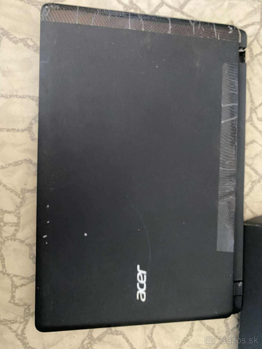 Ponukám nefunkčné notbebooki na diely - 17