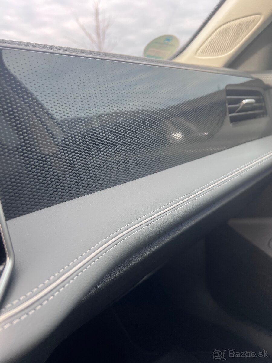 VOLKSWAGEN PASSAT VARIANT MODEL 2025 360 KAMERA / MŔTVY UHOL - 17