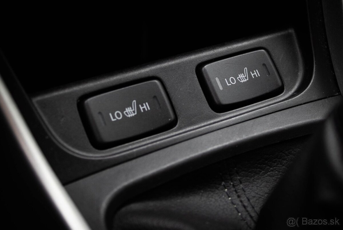 Suzuki SX4 S-Cross benzín - 1.M - 17