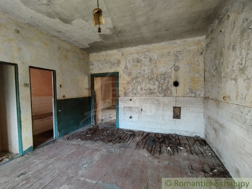 Pozemok so starším domom v obci Horná Štubňa - 17