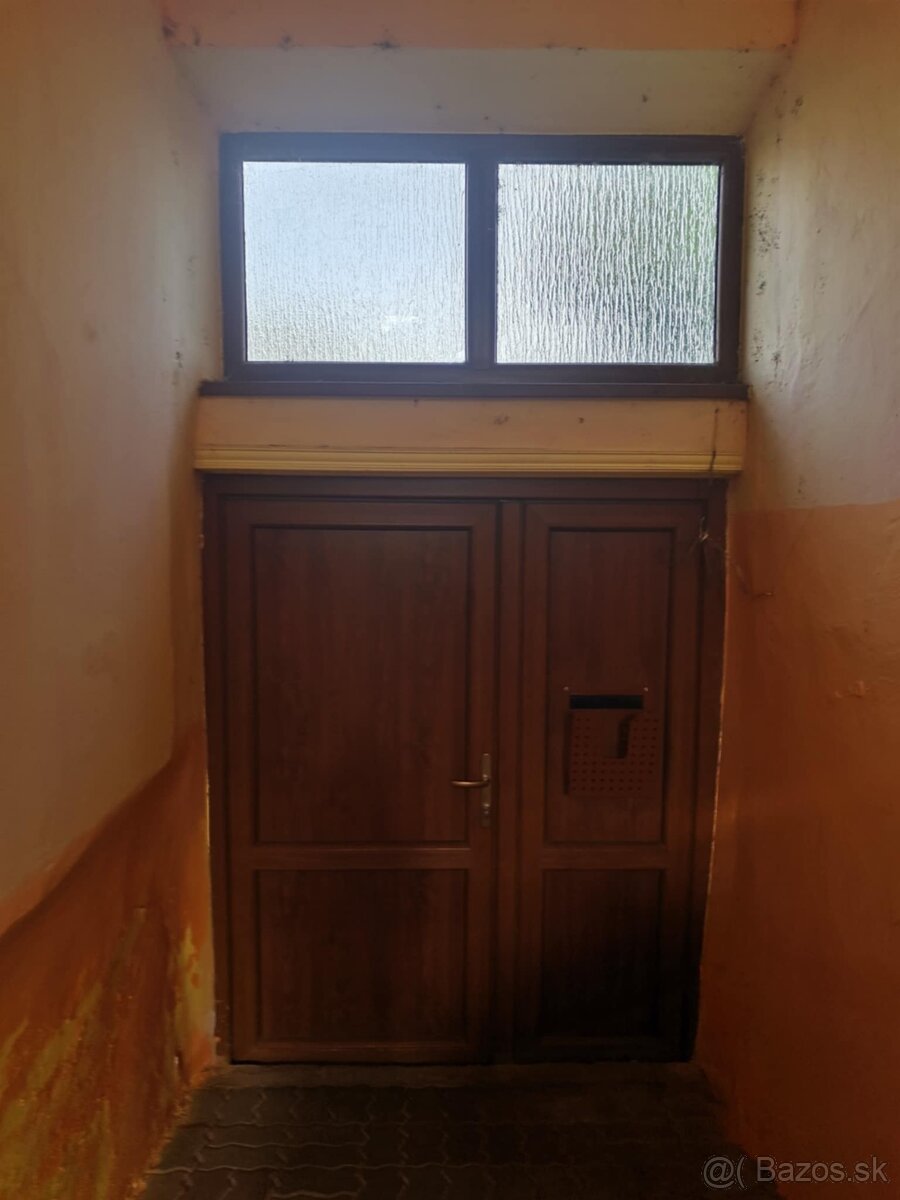 RD v Lučenci na bývanie či podnikanie - 17