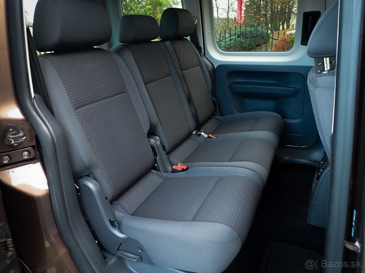 VOLKSWAGEN CADDY 2.0TDI 4x4 - 5MIEST - NAVI- VYHREV -ŤAŽNE - 17