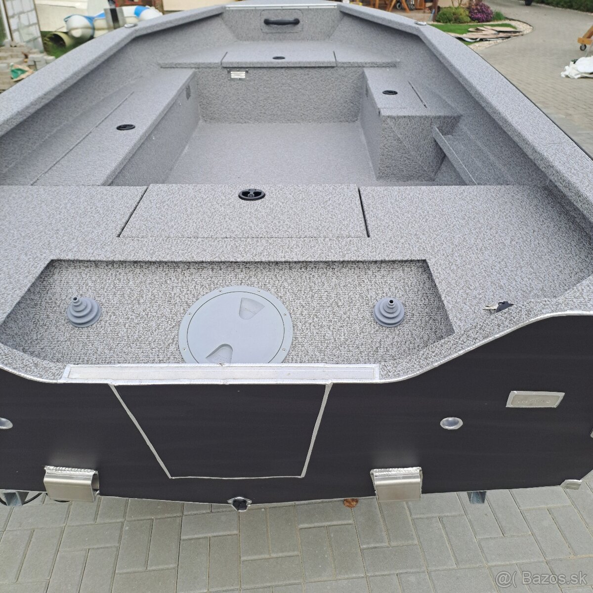 Motorový čln BREMA 435 V - 17