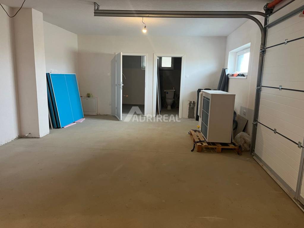 PREDAJ: novostavba RD, Dubové, okr. ZV, pozemok 673 m2, cena - 17