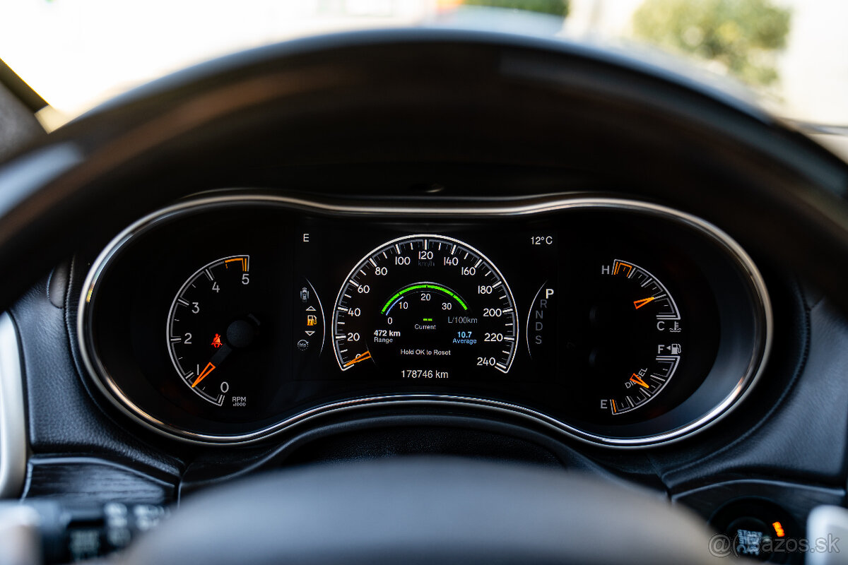 Jeep Grand Cherokee 3.0L V6 TD Summit A/T - 17