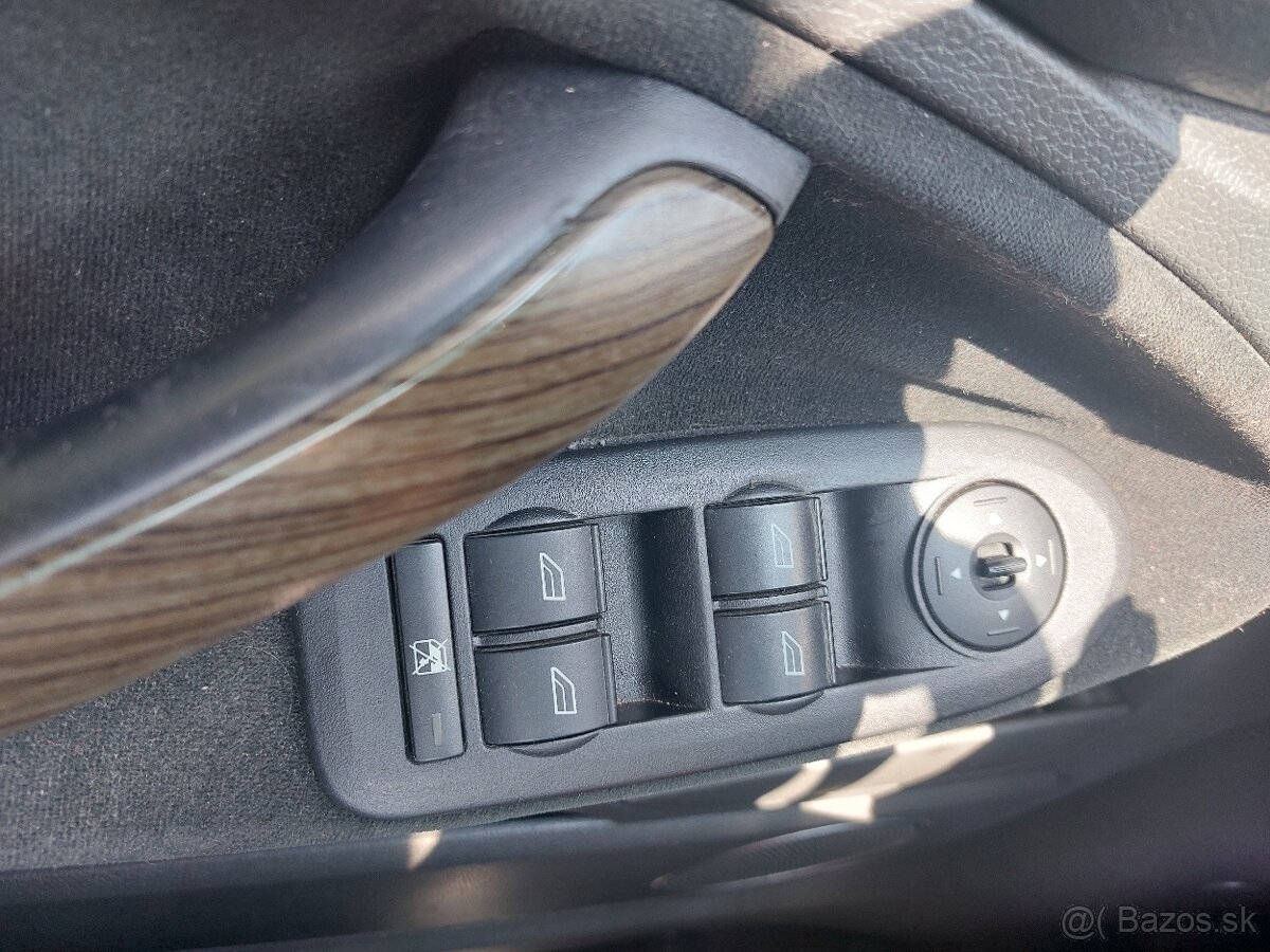 Ford C-Max 1.6 TDCI GHIA - 17