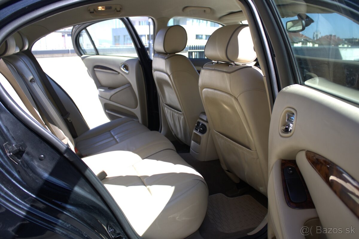 Jaguar S-Type 2.7 V6 Executive AT6, 152kw - 17