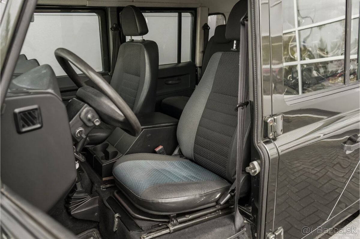 Land Rover Defender, 2.4 TD - 17