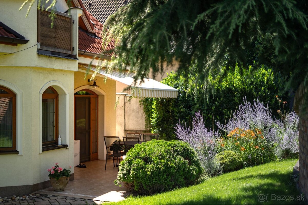 Predaj 2podlažný 6izb. rod.dom s dvoj garážou na Kozáck - 17