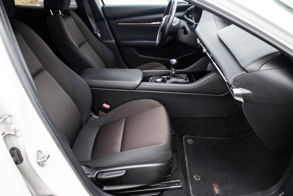 Mazda 3 90kW (2020). - 17