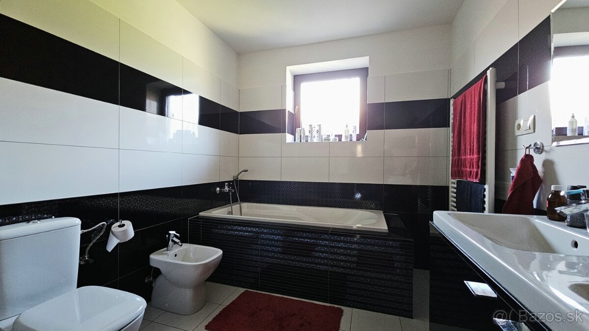 REZERVOVANÉ 4-izbový rodinný neďaleko mesta Nitra - 17