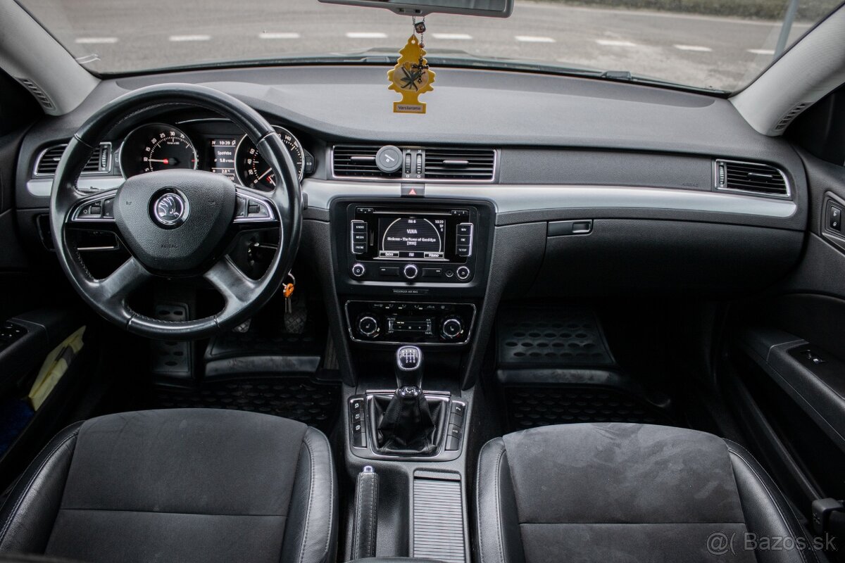 Škoda Superb Combi 1.6 TDI CR DPF Elegance - 17
