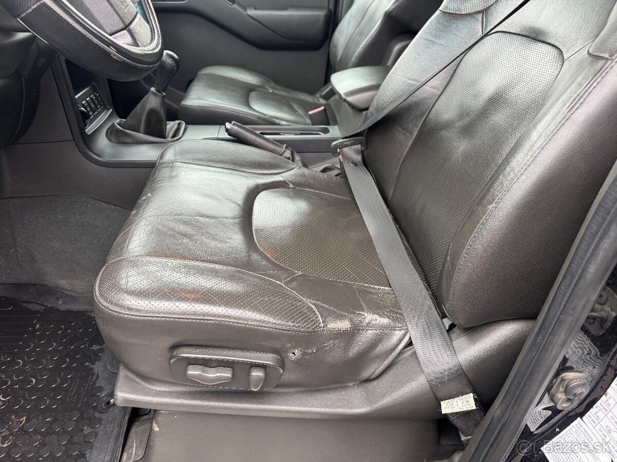 Nissan Pathfinder - 17