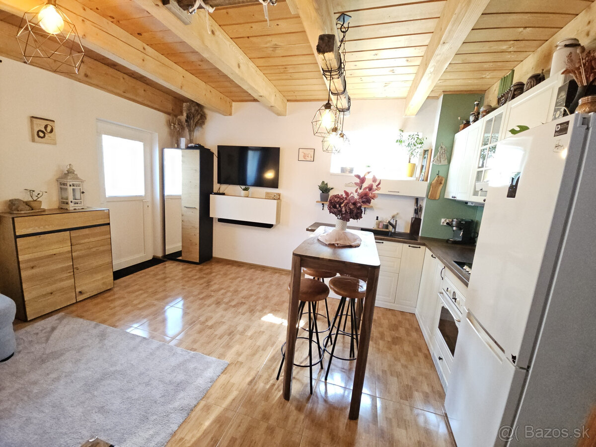 3 izbový mezonetový byt v RD s predzáhradkou a parkovacím mi - 17