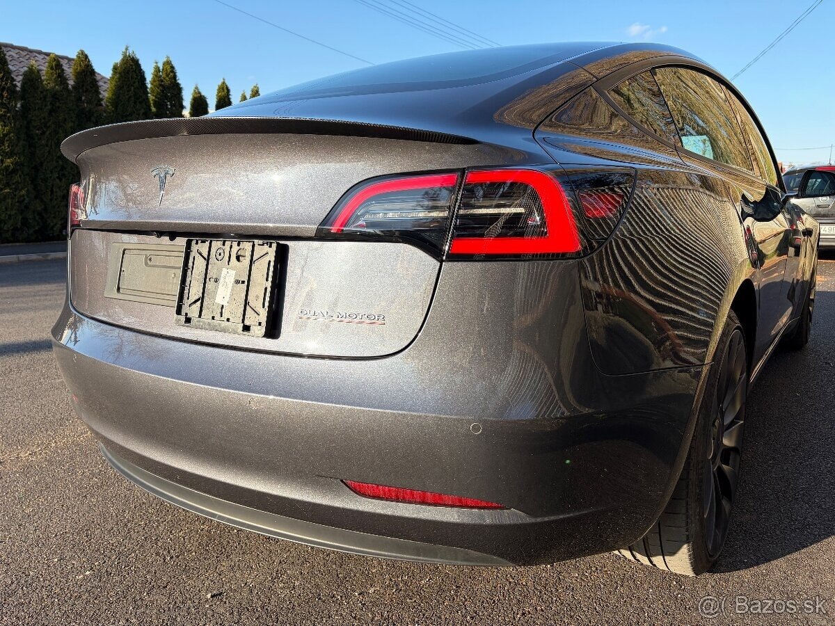 Tesla model 3 Performance Dual Motor AWD 377 kW - 17